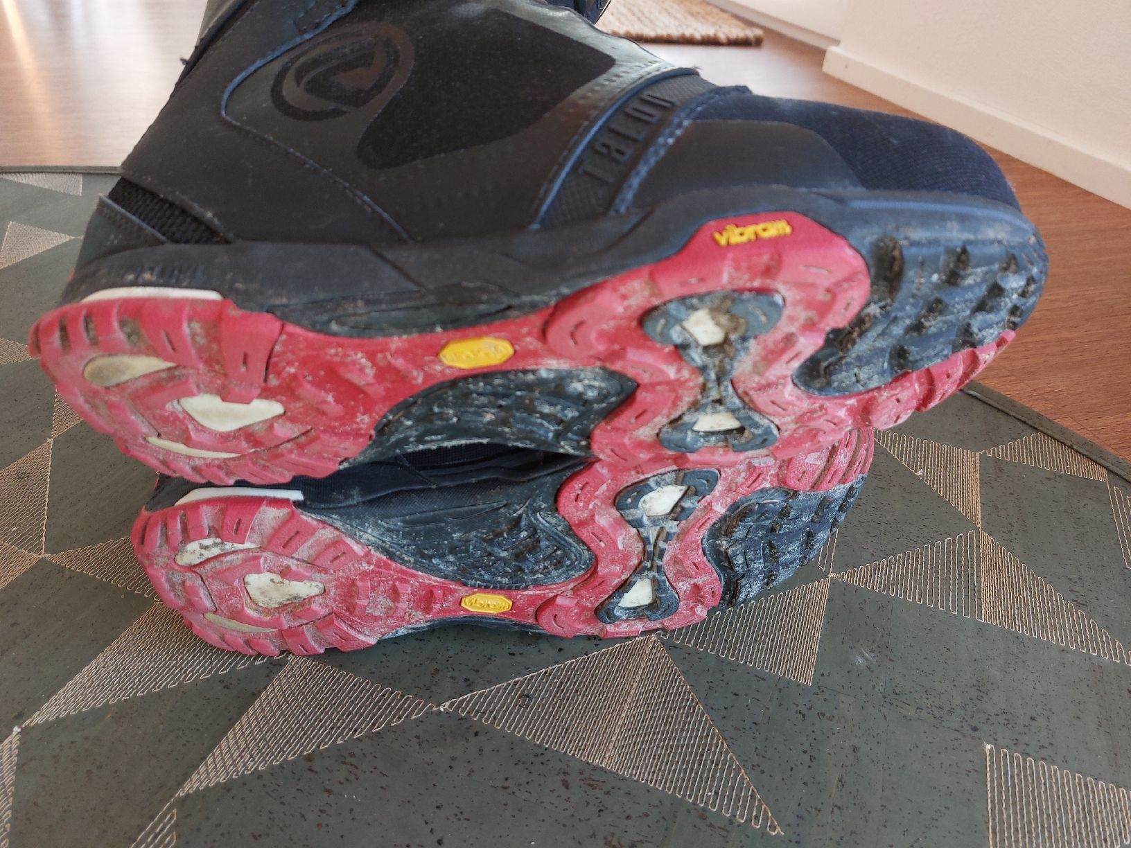Herrenschuhe: Snowboard Schuhe Talon Flow mit BOA gr 42.5 – Gebraucht aus Effretikon von swobdo 2
