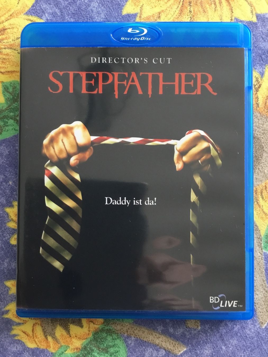 Tutti i DVDs: Stepfather Blu Ray Director´s Cut – Nuovo (secondo la descrizione) da Blauen venduto da sternchen66