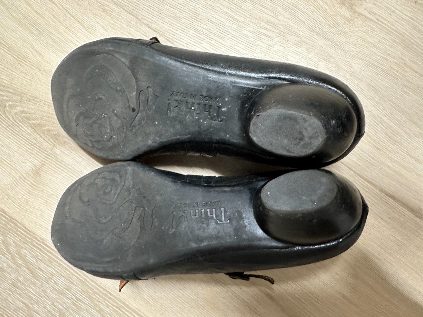 Think Scarpe da donna: Schwarze hohe Halbschuhe von Think! – Usato da Rheinfelden venduto da Brise8 3