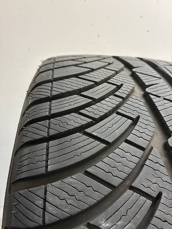 Sonstiges Schreiben & Zeichnen: Winterreifen Michelin 245 40 18 – Gebraucht aus Neuenhof von Gt5.Performance_ 1