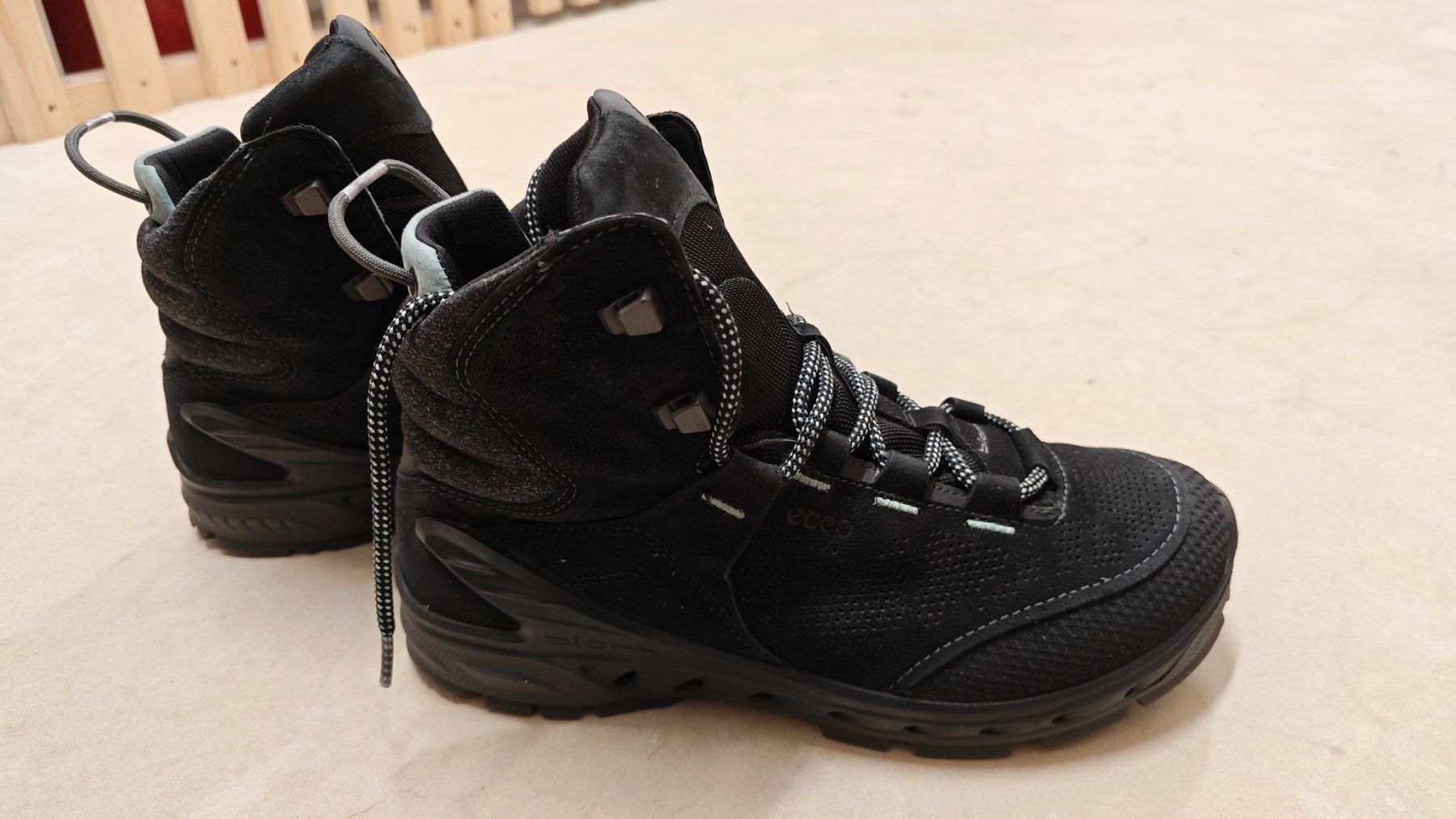 Ecco Damenschuhe: Winterstiefel Ecco Biom – Gebraucht aus Burgdorf von nas_65x9 5