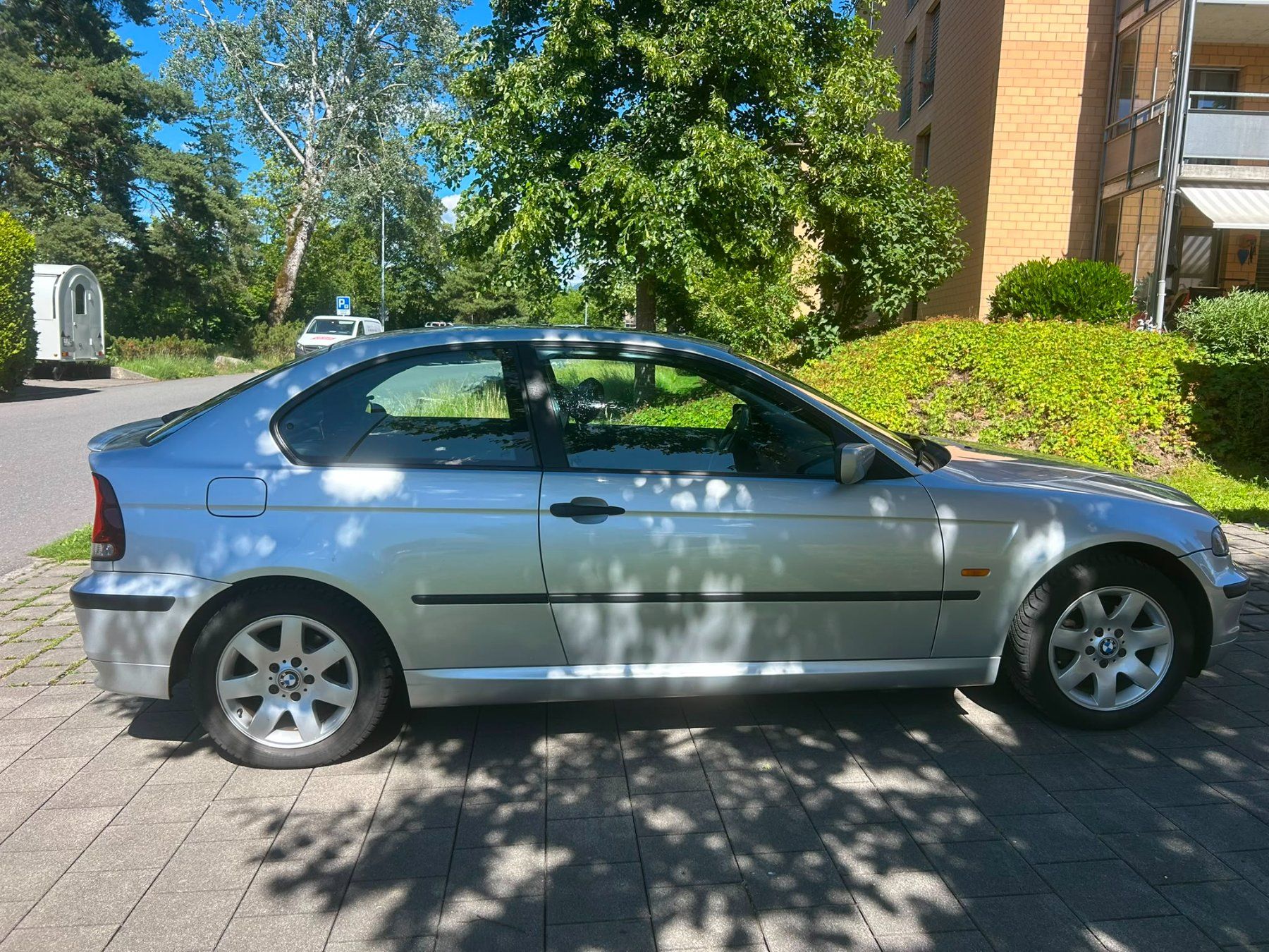 BMW Automobili: BMW 316i – Usato da Steffisburg venduto da superchivo 5