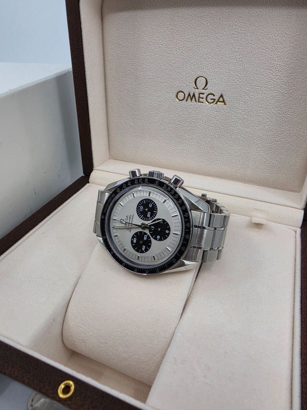 Omega Orologi: Omega Speedmaster Professional Moonwatch Original Mitsukoshi – Nuovo (secondo la descrizione) da Luzern venduto da aveno 2