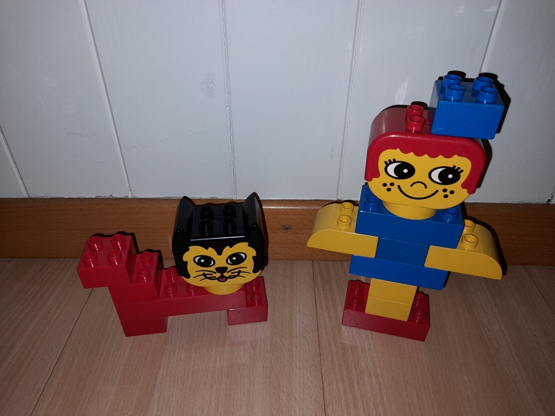 Lego Spielzeuge: Lego Duplo Mädchen mit Katze 1595 Klassiker – Gebraucht aus Wittenbach von Gugielmo 1