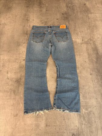Vintage Levis 515 Bootcut Jeans (L)