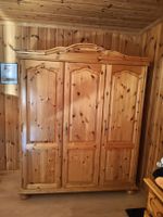 Ensemble vintage – armoire 3 portes et commode assortie