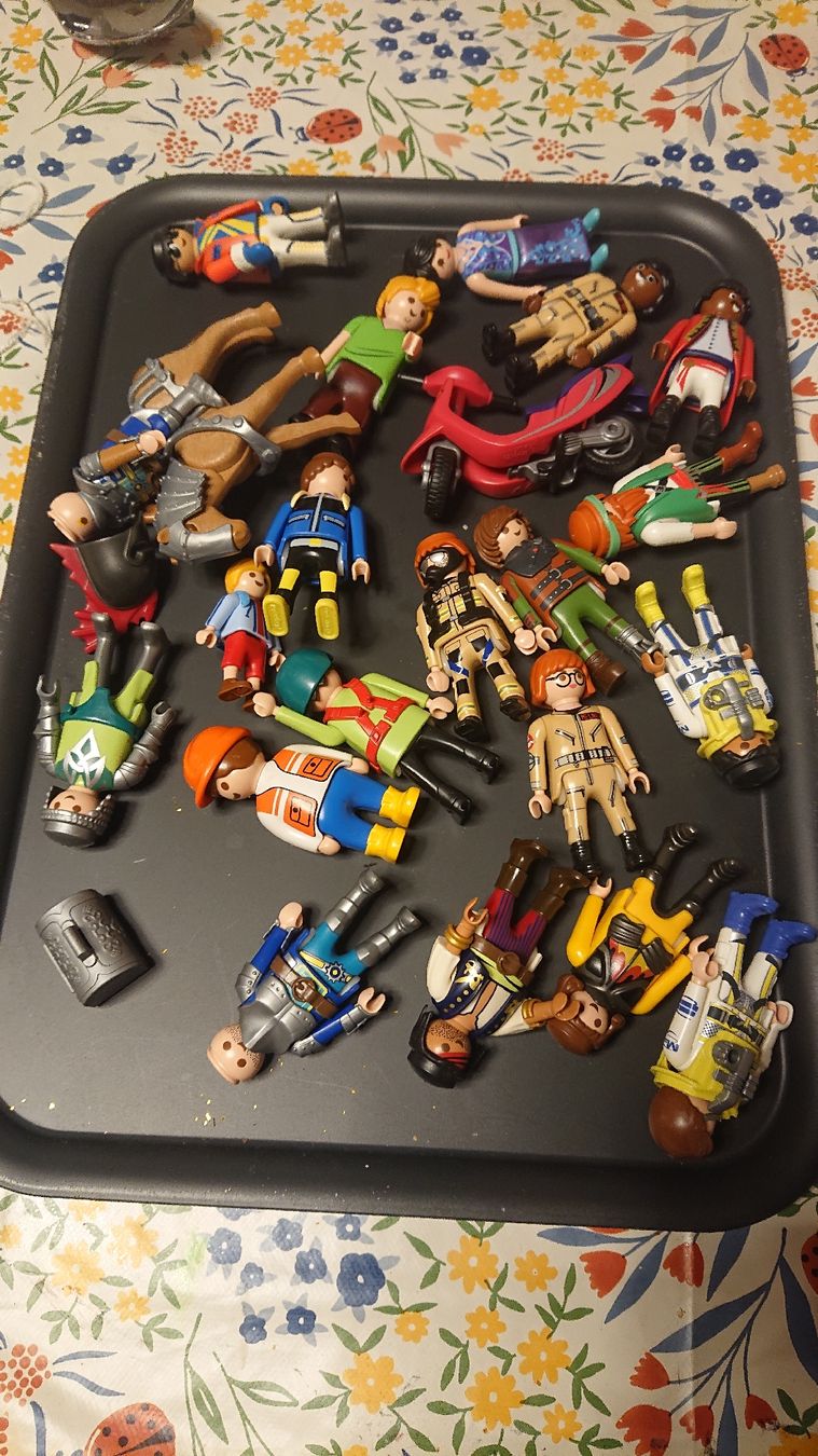 Playmobil Giocattoli: PLAYMOBIL Figuren Set – Usato da Grenchen venduto da Zombiepolizist