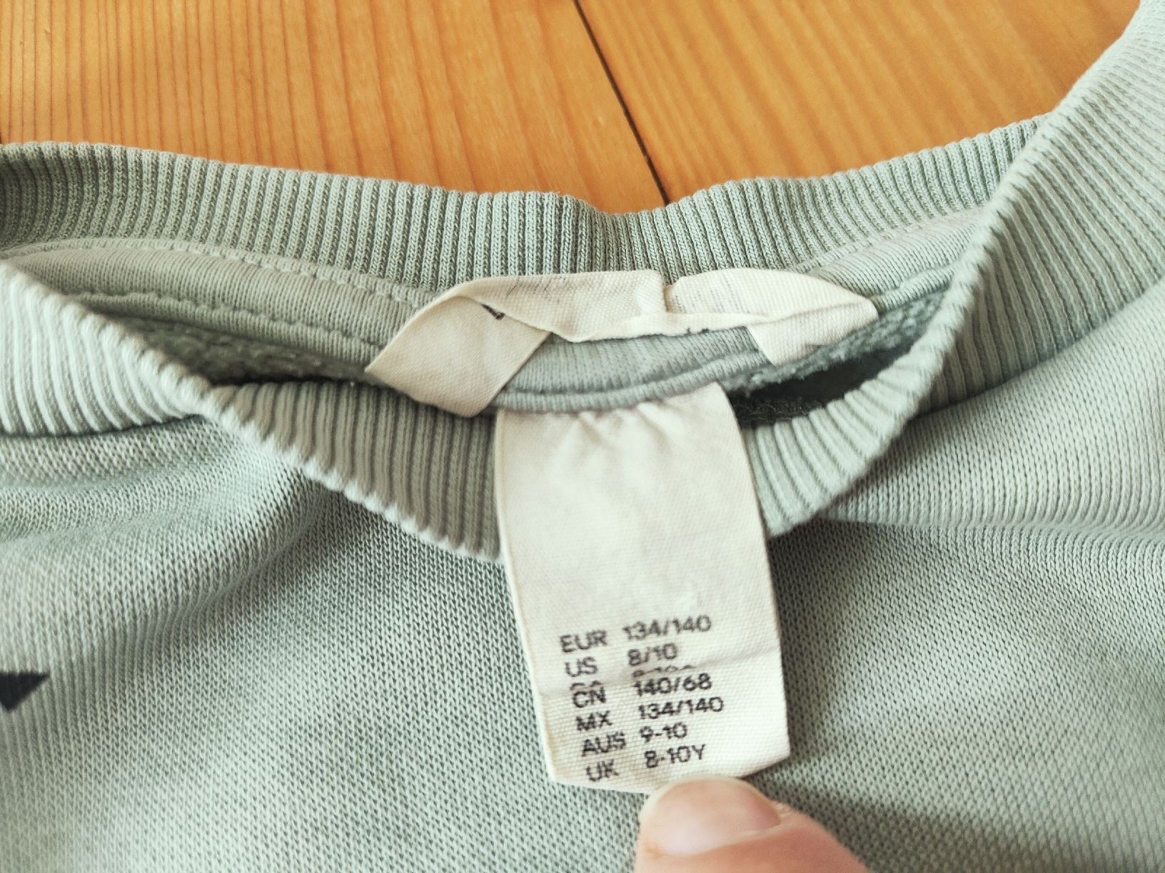 Maglioni & Felpe: Diverse Pullover Gr.134 /140 und 122 / 128 – Usato da Zürich venduto da aendiiii 3
