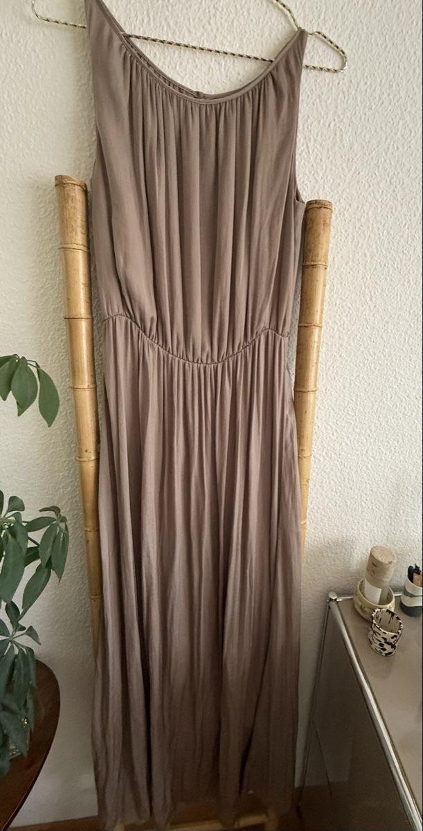Kleider: Kleid Gr. M – Gebraucht aus Meilen von NHirs96