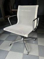 Coppia di sedie da da ufficio - Vitra Aluminium Chair EA 108