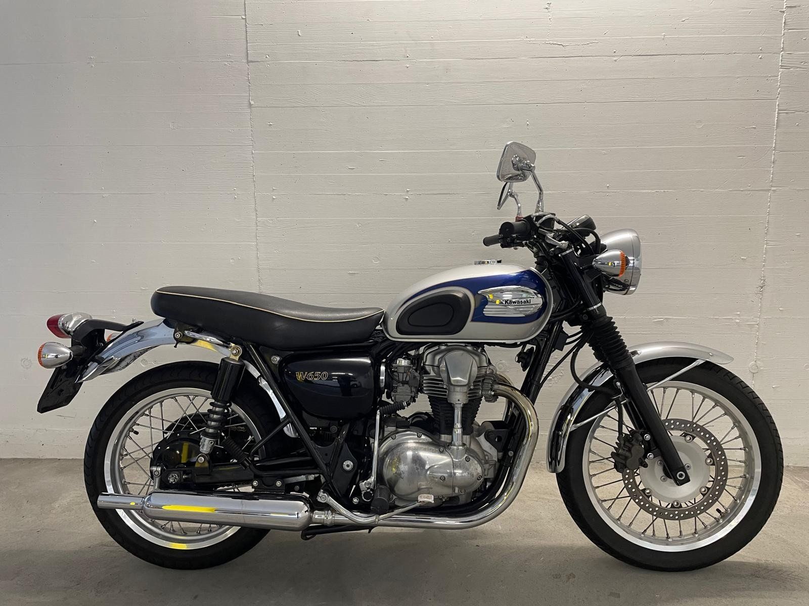 Kawasaki Strada: Kawasaki W650 – Usato da Morschach venduto da BioMueller