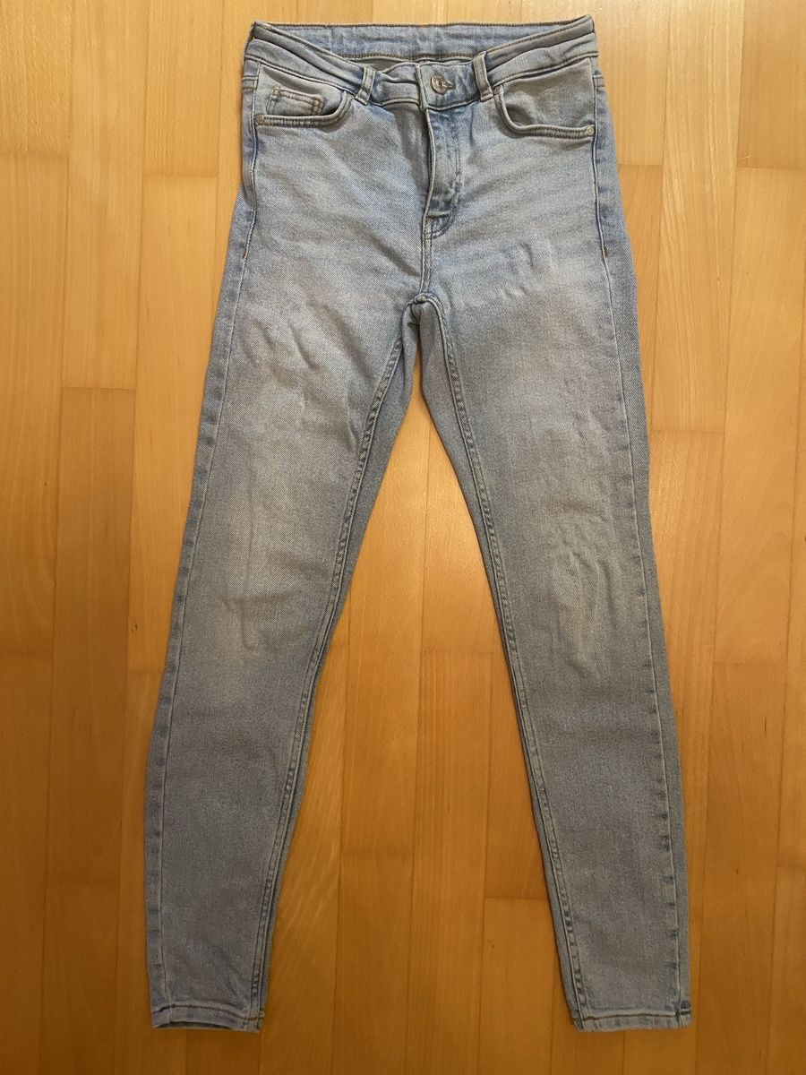 Jeans: REVIEW Jeans Damen hellblau, Grösse 26/LO – Usato da Bassersdorf venduto da jeh99