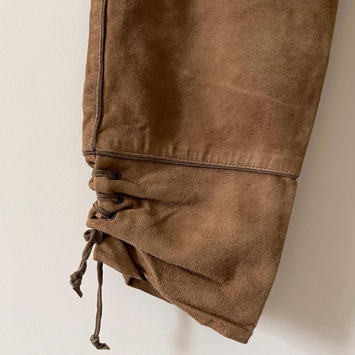 Pantaloni: TRADITIONAL AUSTRIAN Vintage Leather Pants – Usato da Emmen venduto da Avviivva_Com2023 4