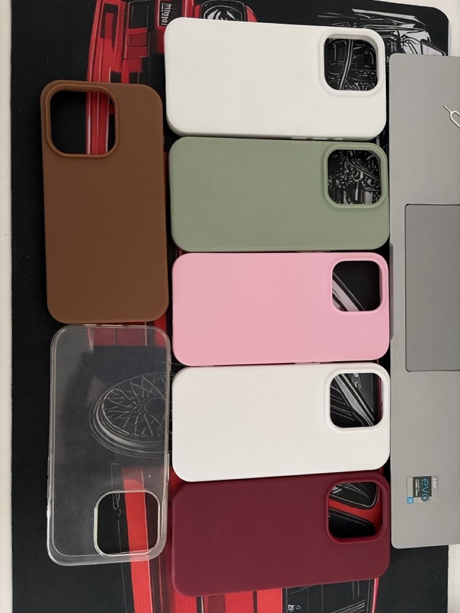 Cover & Protezioni schermo: iPhone 15 Pro 7 Cover Hülle  – Usato da Münchwilen TG venduto da giu_75tp