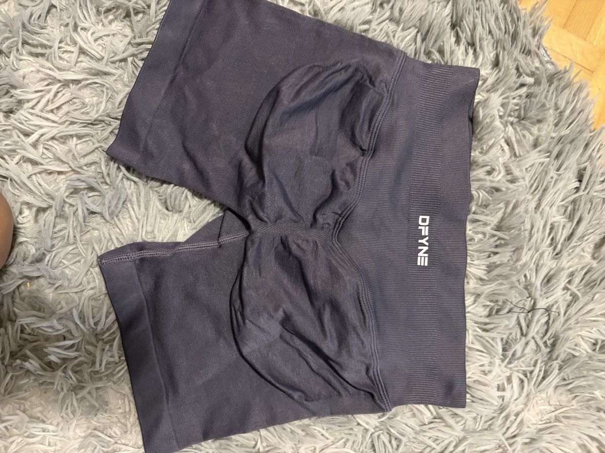 DFYNE Leggings: DFYNE gym shorts – Neu (gemäss Beschreibung) aus Basel von pau_s6pv 1
