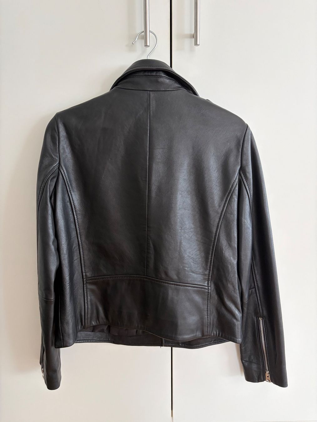 Mango Giacche: Premium Lederjacke Mango schwar Gr. M – Usato da Immensee venduto da Mandy49 1