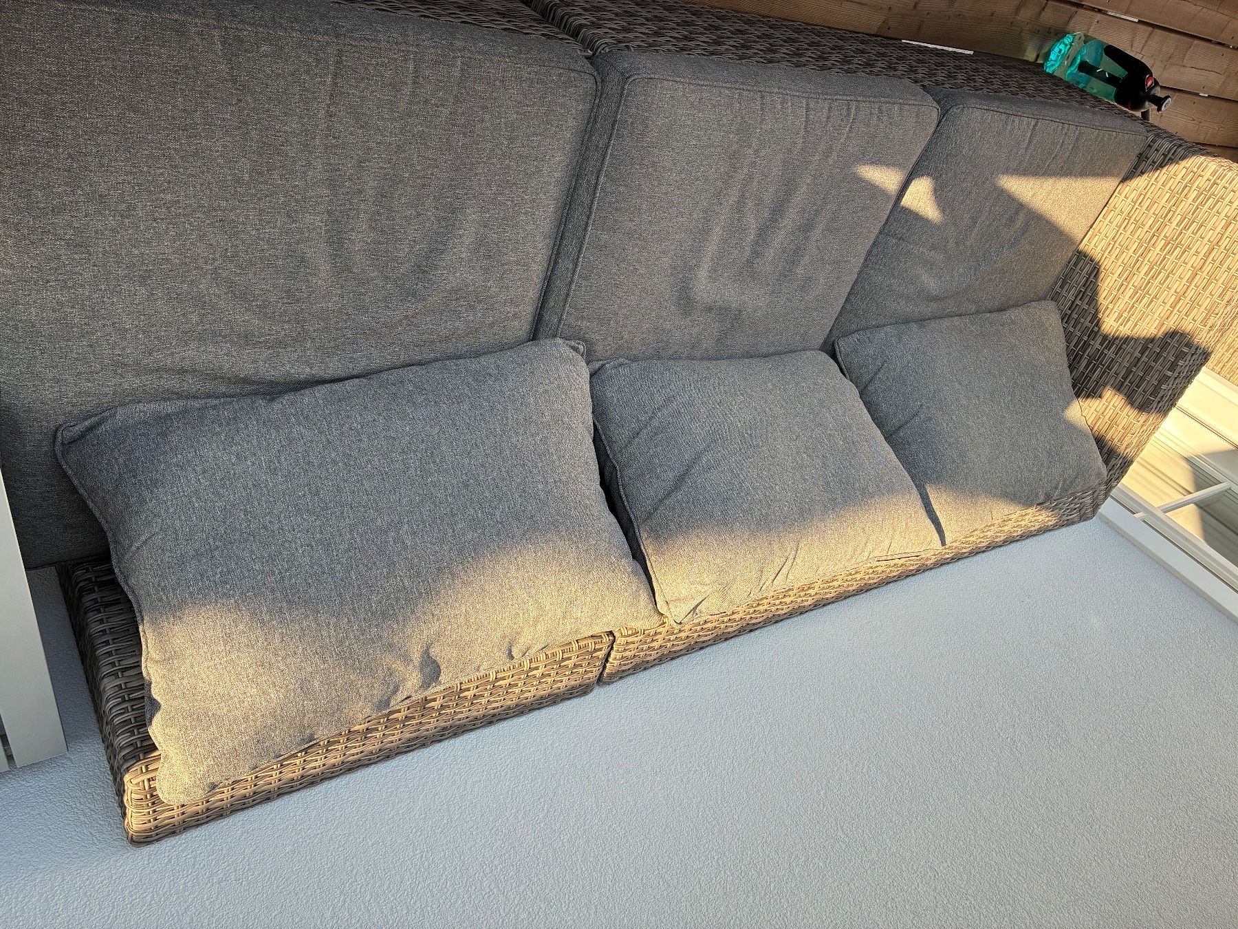 Sofas: Gartensofa Rattan Grau Sofateile mit Kissen gebraucht – D'occasion à Kaiseraugst par ike2300 1