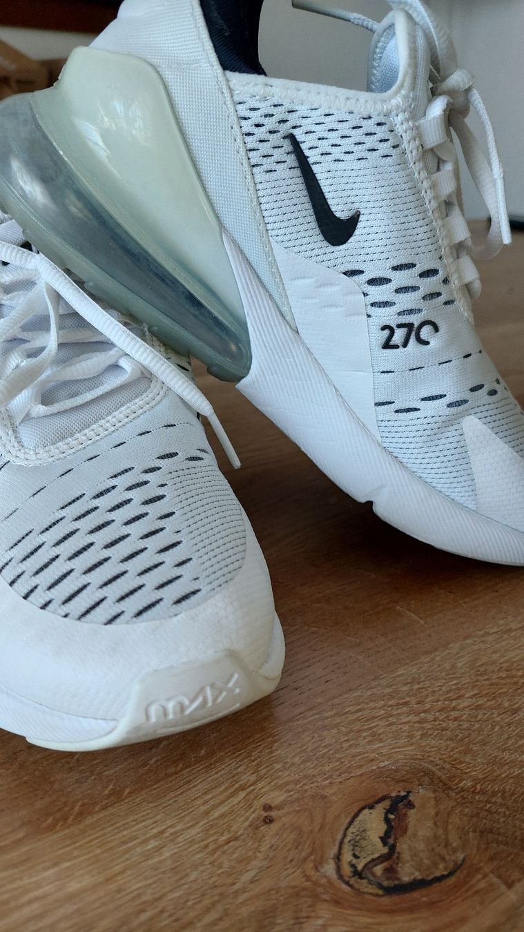 Nike Scarpe da donna: Nike Air Max 270 Gr. 36.5 weiss – Nuovo (secondo la descrizione) da Gwatt (Thun) venduto da Letzte-Chance-III 3