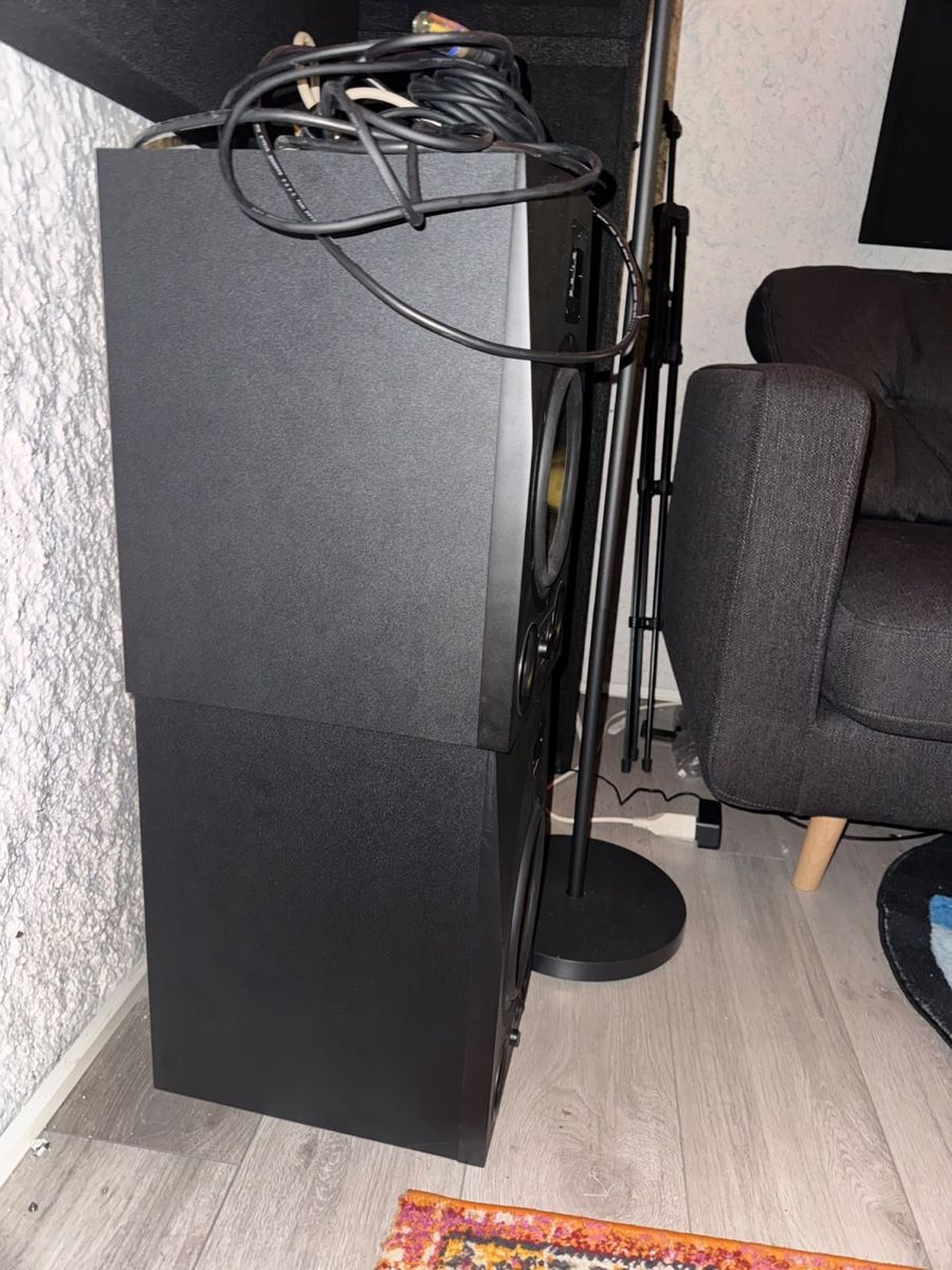Adam Audio Haut-parleurs: Adam Audio A8X – D'occasion à Triengen par Meetmeatthebodega 2