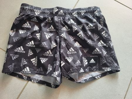 Adidas Badehose gr. 110 116 nur 1 mal kurz getragen WIE NEU
