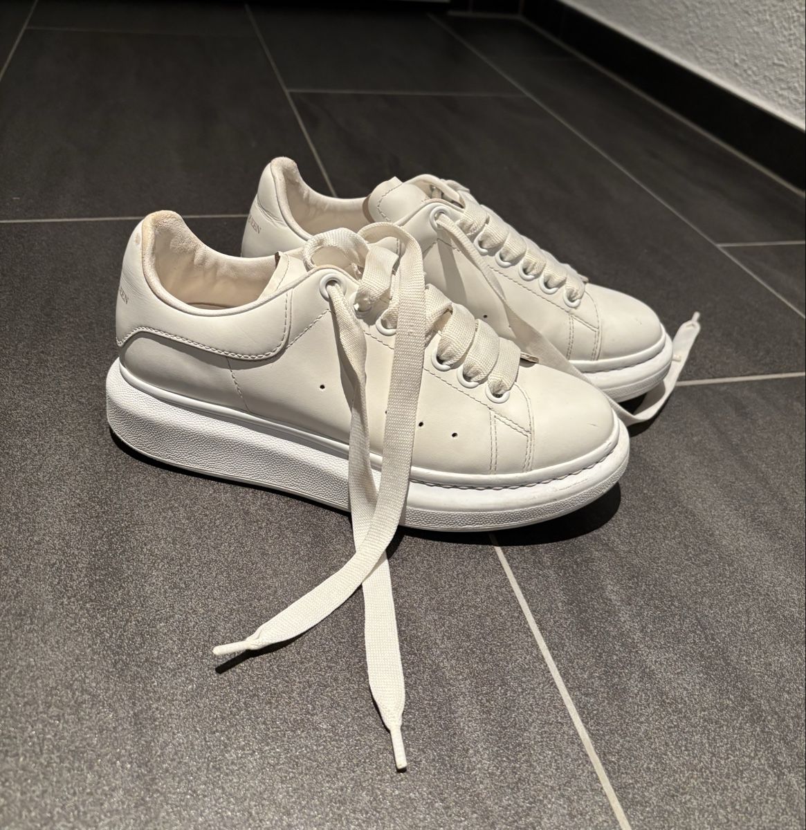 Alexander Mcqueen Chaussures femmes: ALEXANDER MCQUEEN SNEAKER – D'occasion à Kreuzlingen par MFabiana 1