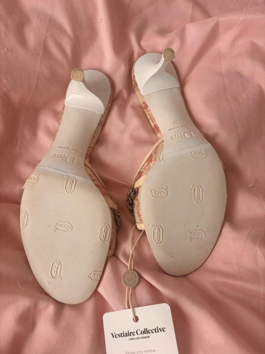 Dior Scarpe da donna: Dior Heels – Usato da Regensdorf venduto da sha_blb7 1