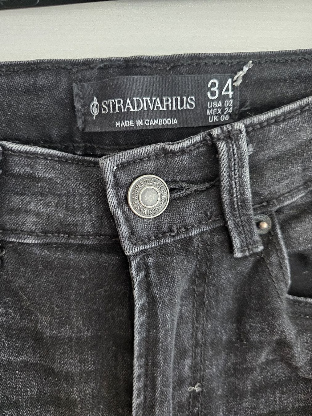 Stradivarius Jeans: **Stradivarius Jeans Gr. 34** – Usato da Steinmaur venduto da Kiki_m240 3