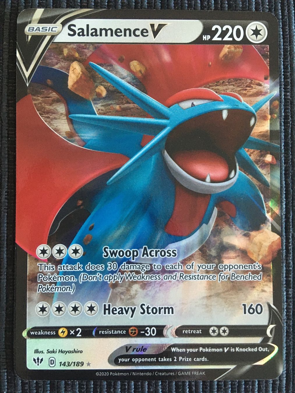 Pokémon Carte collezionabili: Pokemon Salamence V Darkness Ablaze Englisch – Nuovo (secondo la descrizione) da Wabern venduto da Collectfun