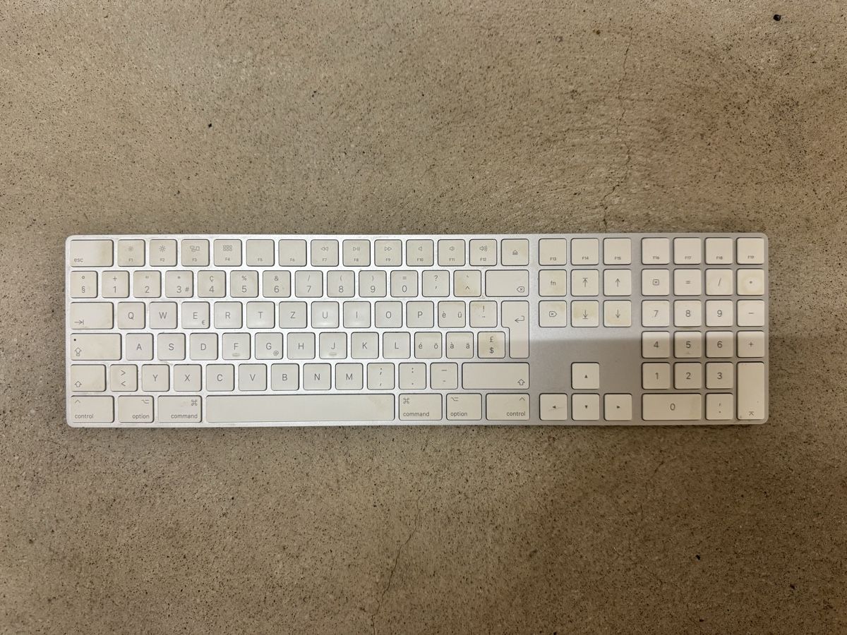 Apple Tastaturen: Apple Magic Keyboard Wireless – Gebraucht aus Glattpark(Opfikon) von ale_mg8x