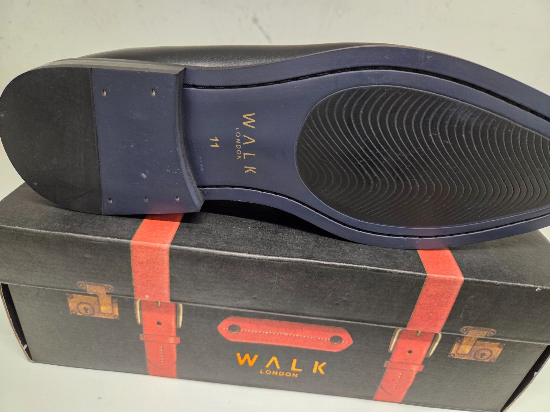 Herrenschuhe: Leder Schuhe gr.45 – Gebraucht aus Allschwil von Neoncolors1 4