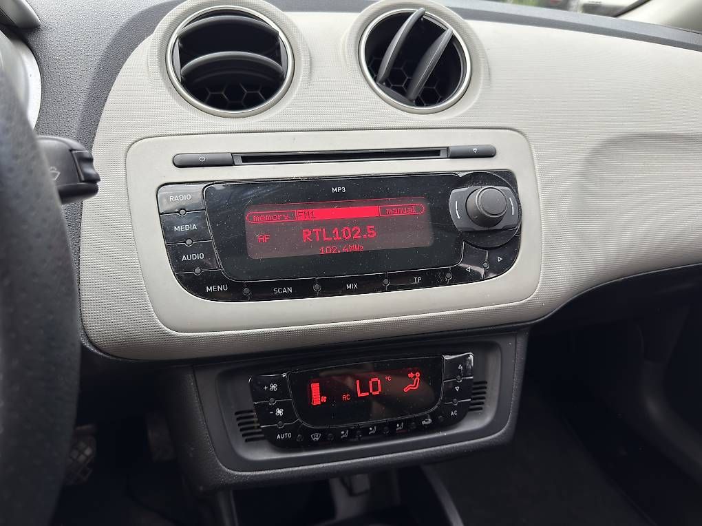 Automobili: Seat Ibiza 1.6i – Usato da Agno venduto da jonnyautosagl 6