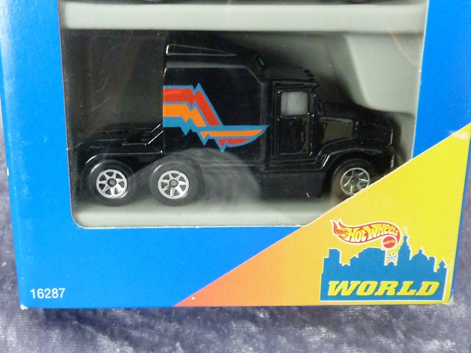Hot Wheels Modellini d'auto: 5 Car Gift Pack: Just Trucks 1:64 – Nuovo e nell'imballaggio originale da Dürrenäsch venduto da modellautos4you 3