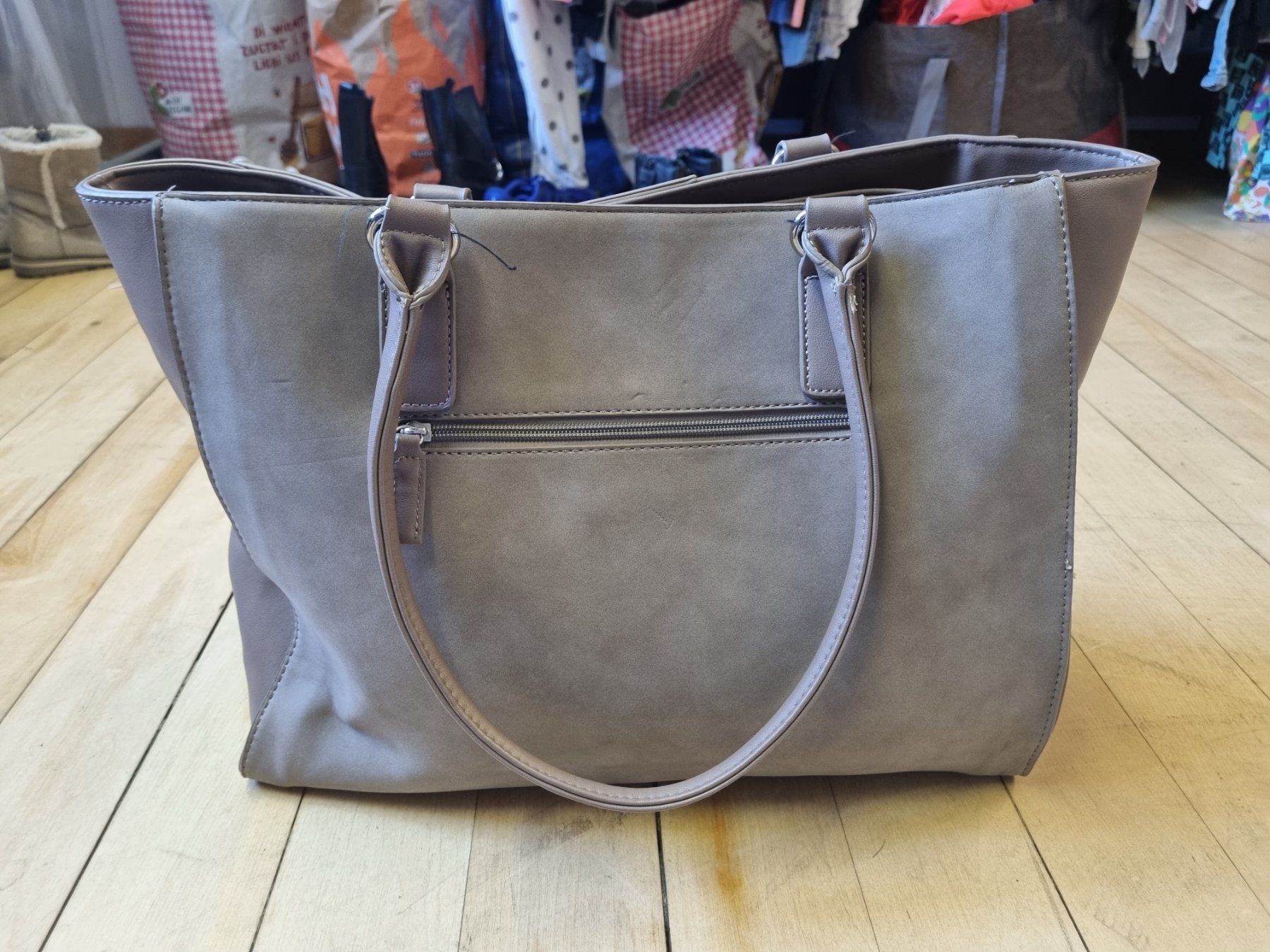 David Jones Borse da donna: David Jones Handtasche – Usato da Schönenwerd venduto da Chez_Mimi 2