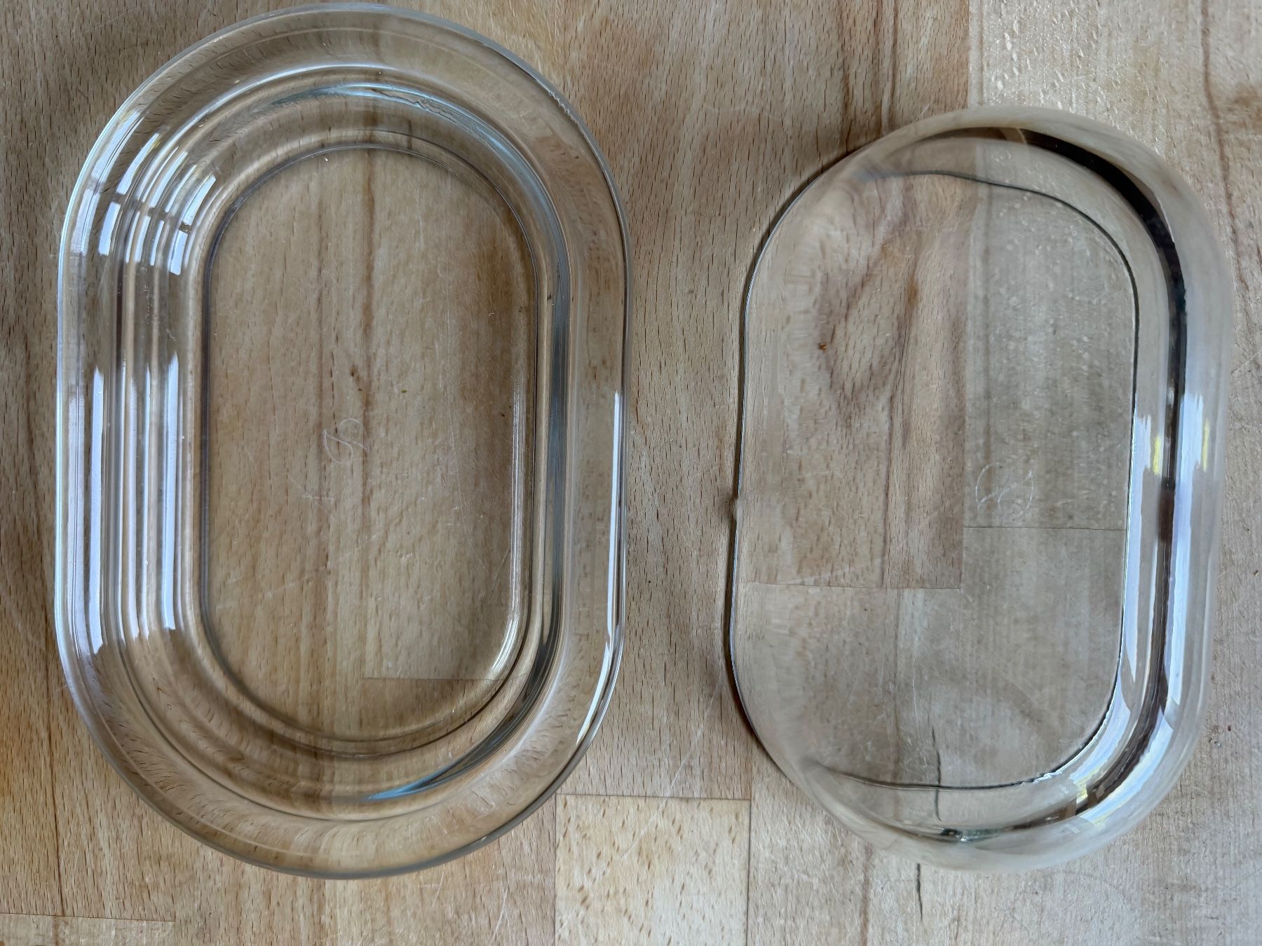 Altre Stoviglie: Butterdose Butterschale Glas mit leichtem Hick – Usato da Zürich venduto da beatzueri