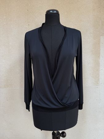 Damen Pullover rich & royal schwarz Grösse S neuwertig