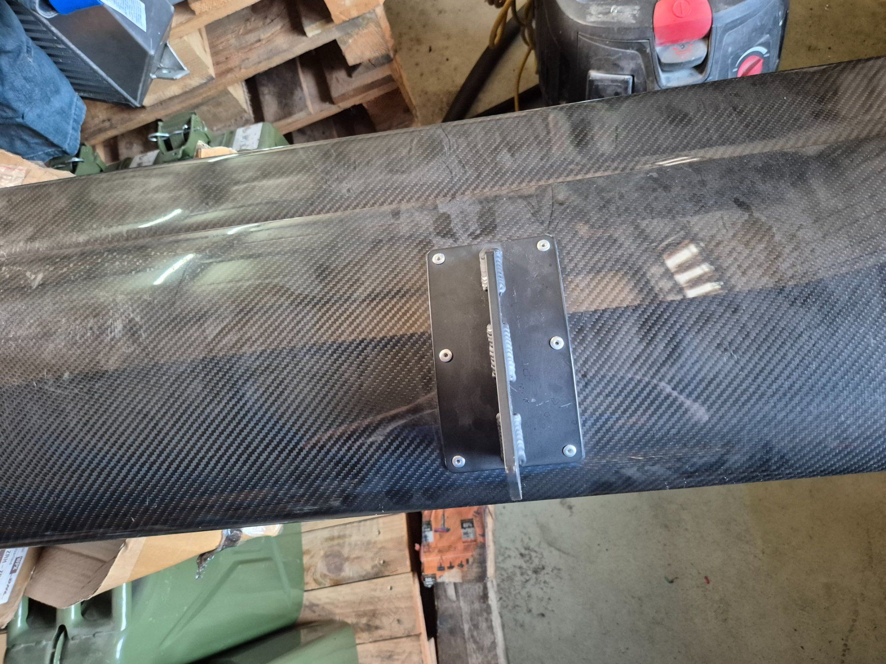 Toutes les pièces auto: APR Wing Carbon Universal – D'occasion à Zürich par Weml 3