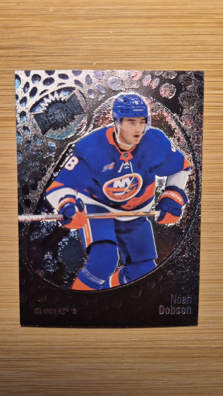 NHL Carte collezionabili: NHL N.Y. Islanders Noah Dobson – Usato da Bellach venduto da paedu-1980
