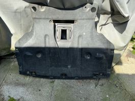 BMW X3 3.0sd 2006 Unterbodenschutz vorne