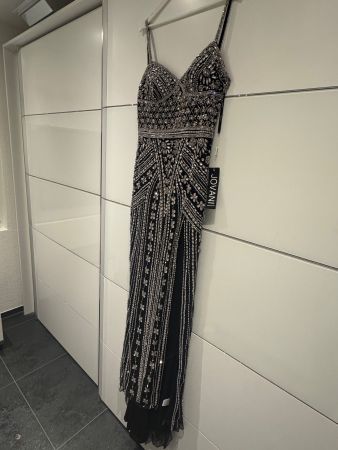 Jovani Abendkleid allover mit perlen und Steinen bestickt