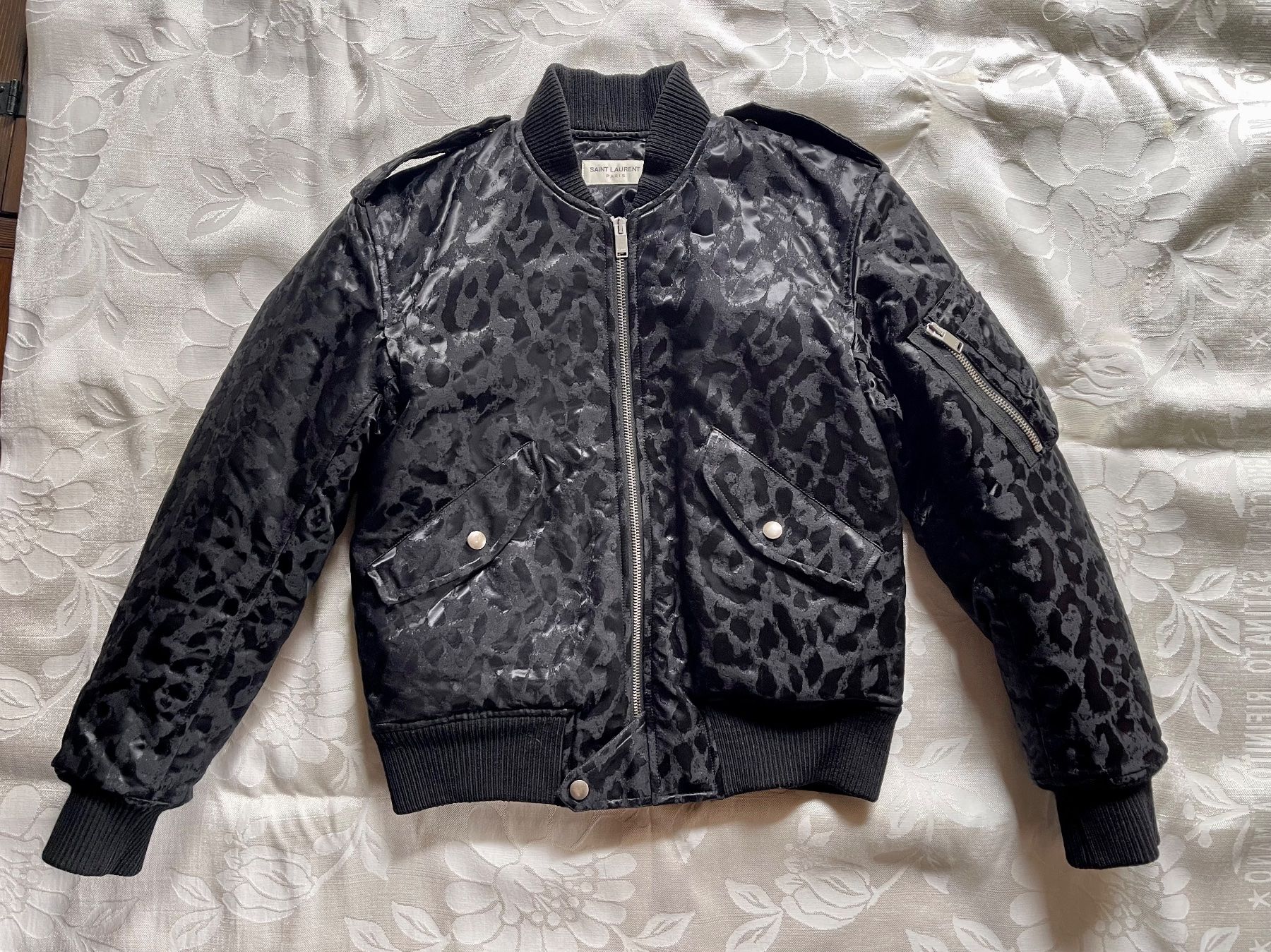 Saint Laurent Giacche: Saint Laurent bomber 38 – Usato da Barna venduto da orbuyorcry 1