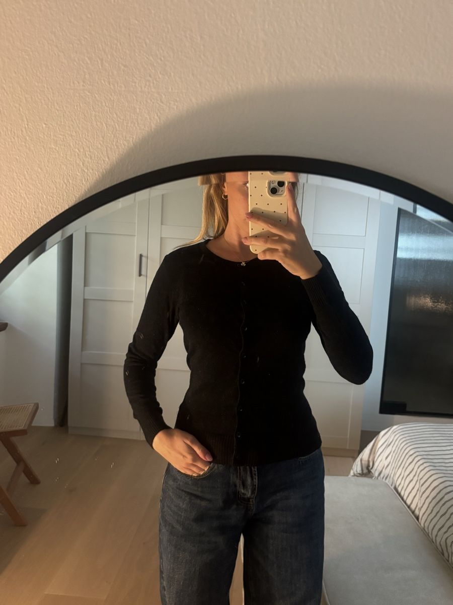 H&M Top: Damen Cardigan schwarz – Usato da Zürich venduto da Summy97
