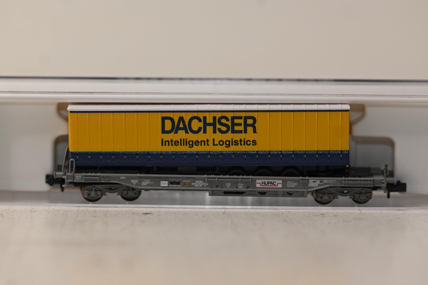 Hupac Modellini di ferrovie: Güterwagen Dachser HUPAC Spur N – Usato da Laupen ZH venduto da Zmoewe 5