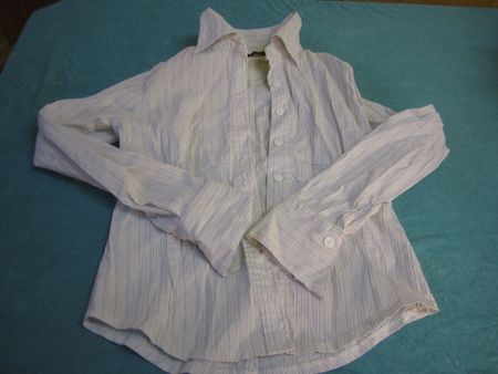 Bluse ca. Grösse 36, weiss, fein gestreift