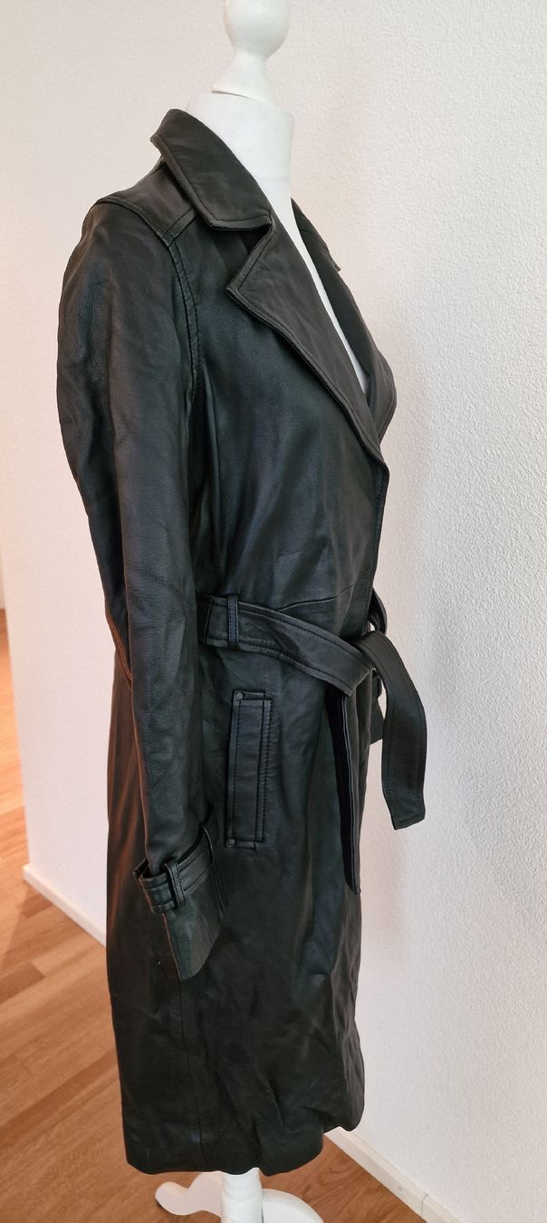 Cappotti: Ledermantel 2NDAY Gr. 34 schwarz – Nuovo (secondo la descrizione) da Kerns venduto da d_s_obwalden