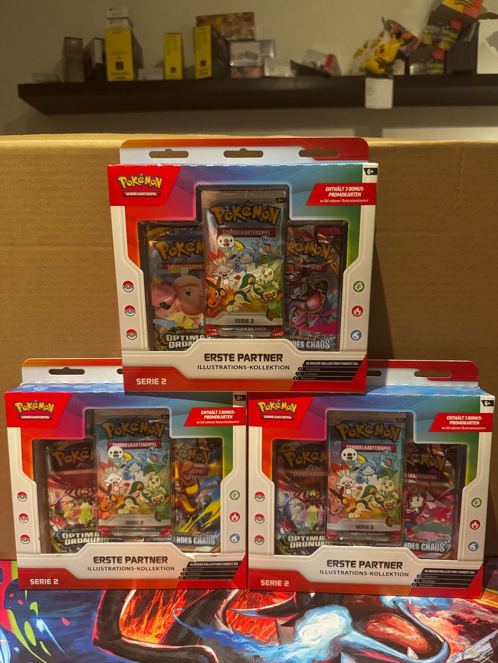 Pokémon Carte collezionabili: Pokémon Erste Partner Illustrations-Kollektion Serie 2 – Nuovo e nell'imballaggio originale da Männedorf venduto da bir_gt85