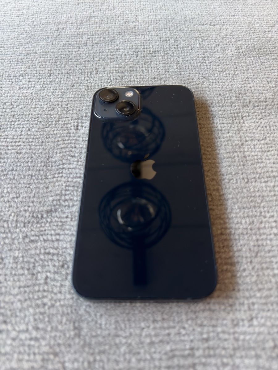 Apple Telefoni cellulari / Smartphones: iPhone 13 | 128 GB | Midnight (schwarz) – Usato da Utzenstorf venduto da 0ASI5