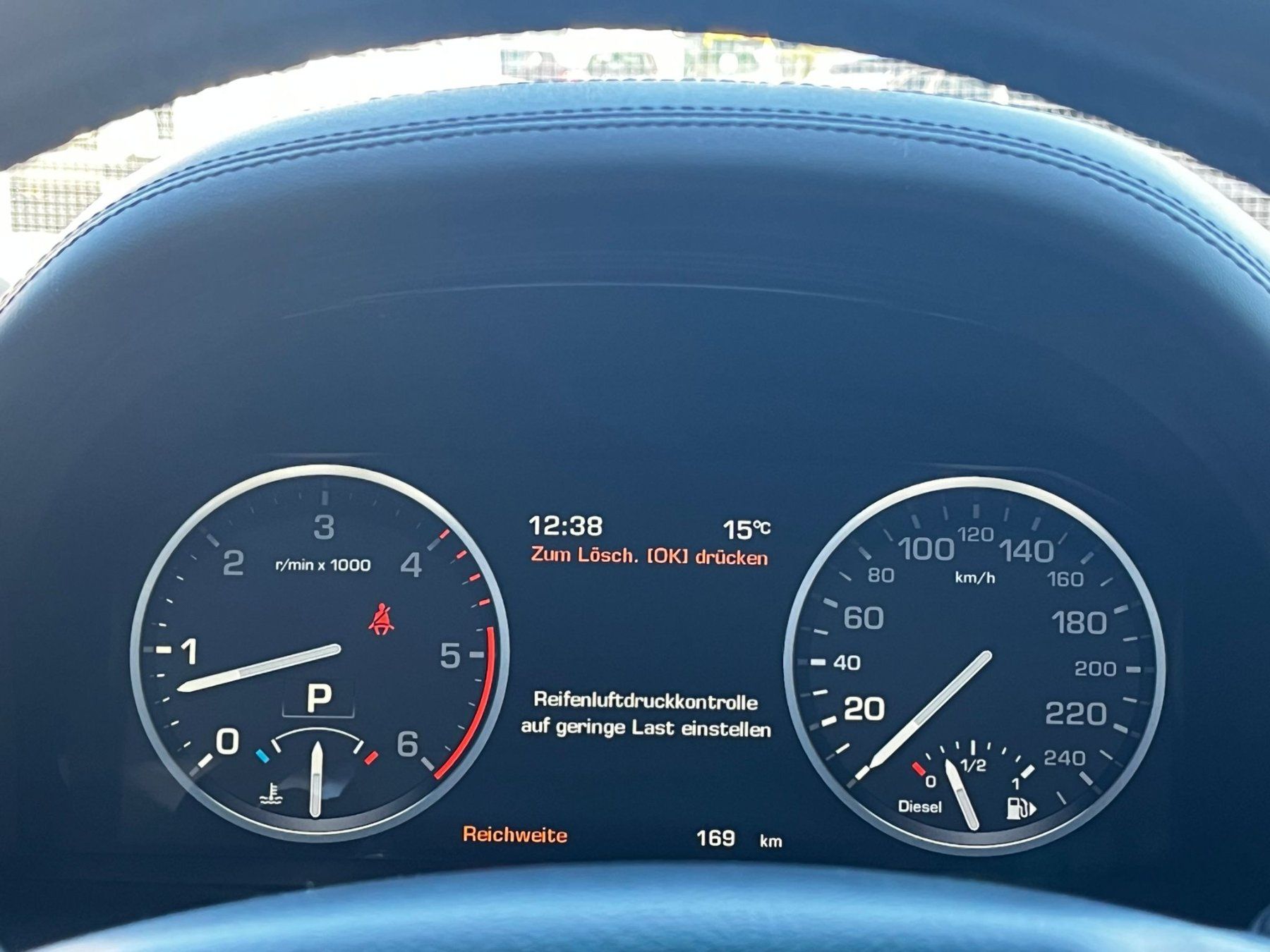 Land Rover Automobili: Land Rover Range Rover 4.4 TDV8 Vogue Automatic – Usato da Bäch SZ venduto da Olivier_Sales 9