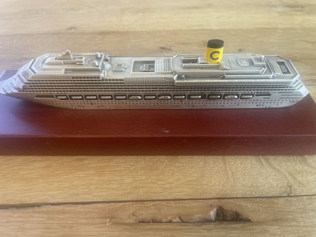 Kit di modellismo & Modellini statici: Modellschiff Kreuzfahrtschiff Costa Pacifica – Usato da Winterthur venduto da cheerio97 4