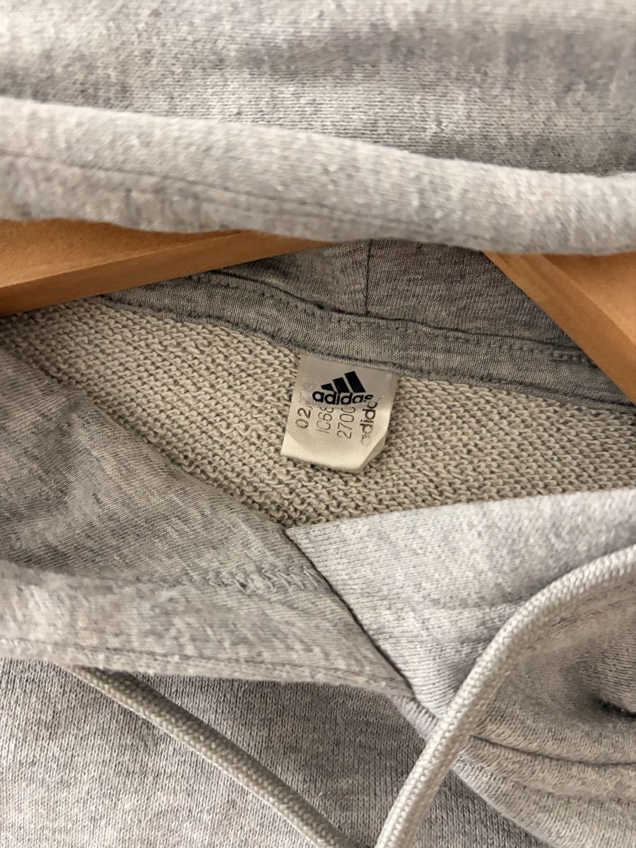 Adidas Pulls & Sweat-shirts: Felpa Adidas grigia con cappuccio – D'occasion à Arzo par lol_ch9d 3
