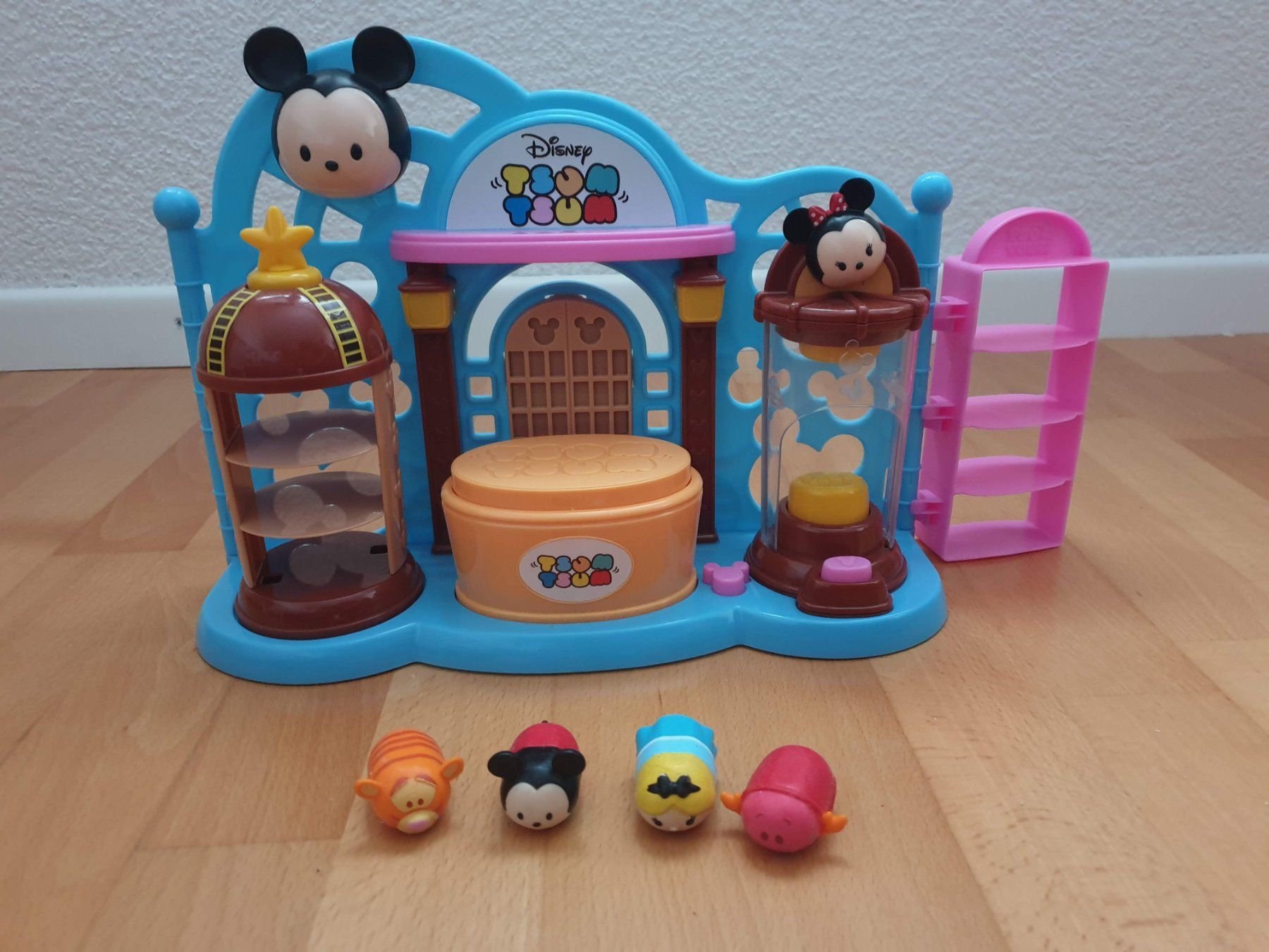 Disney Figuren: Disney Tsum-Tsum mit 4 Figuren – Gebraucht aus Pfäffikon SZ von gosia912